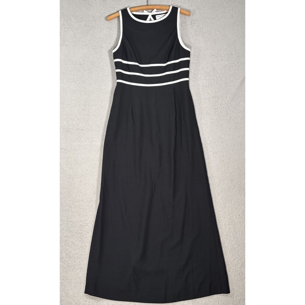 Papell Boutique Evening Dress Women's Size 12P Timeless Open Back Chic Posh Gown